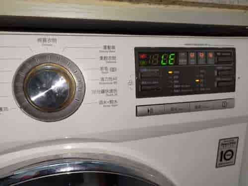 出現故障碼LE，不轉動😵LG前置式洗衣機 WFN1006MW
