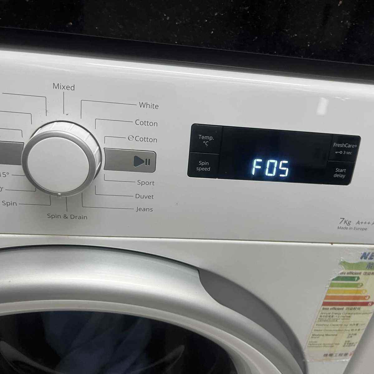 出現故障碼F05🌀Whirlpool惠而浦前置式洗衣機 FFCR70110