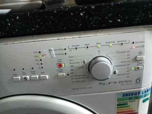 著Service燈號對應碼為F06🚫Whirlpool惠而浦前置式洗衣機 AWC7083A