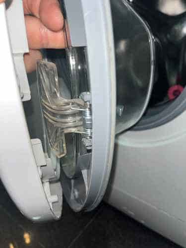 洗衣門勾斷裂🚧Brandt白朗牌前置式洗衣機 BWF712AX