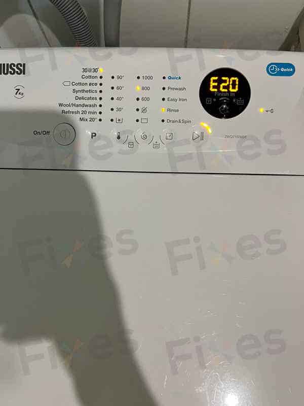 排水有問題，出現故障碼E20🔒Zanussi金章牌上置式洗衣機 ZWQ71036SE｜維修個案