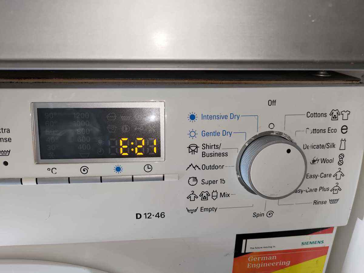 出現故障碼E21，摩打碳刷需要更換💥Siemens西門子二合一洗衣乾衣機 WD12D460HK/08