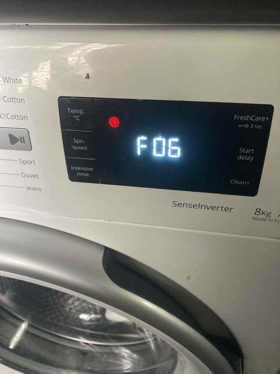 出現故障碼F06，不入水，機內仍有污水😵Whirlpool惠而浦前置式洗衣機 CFCR80221