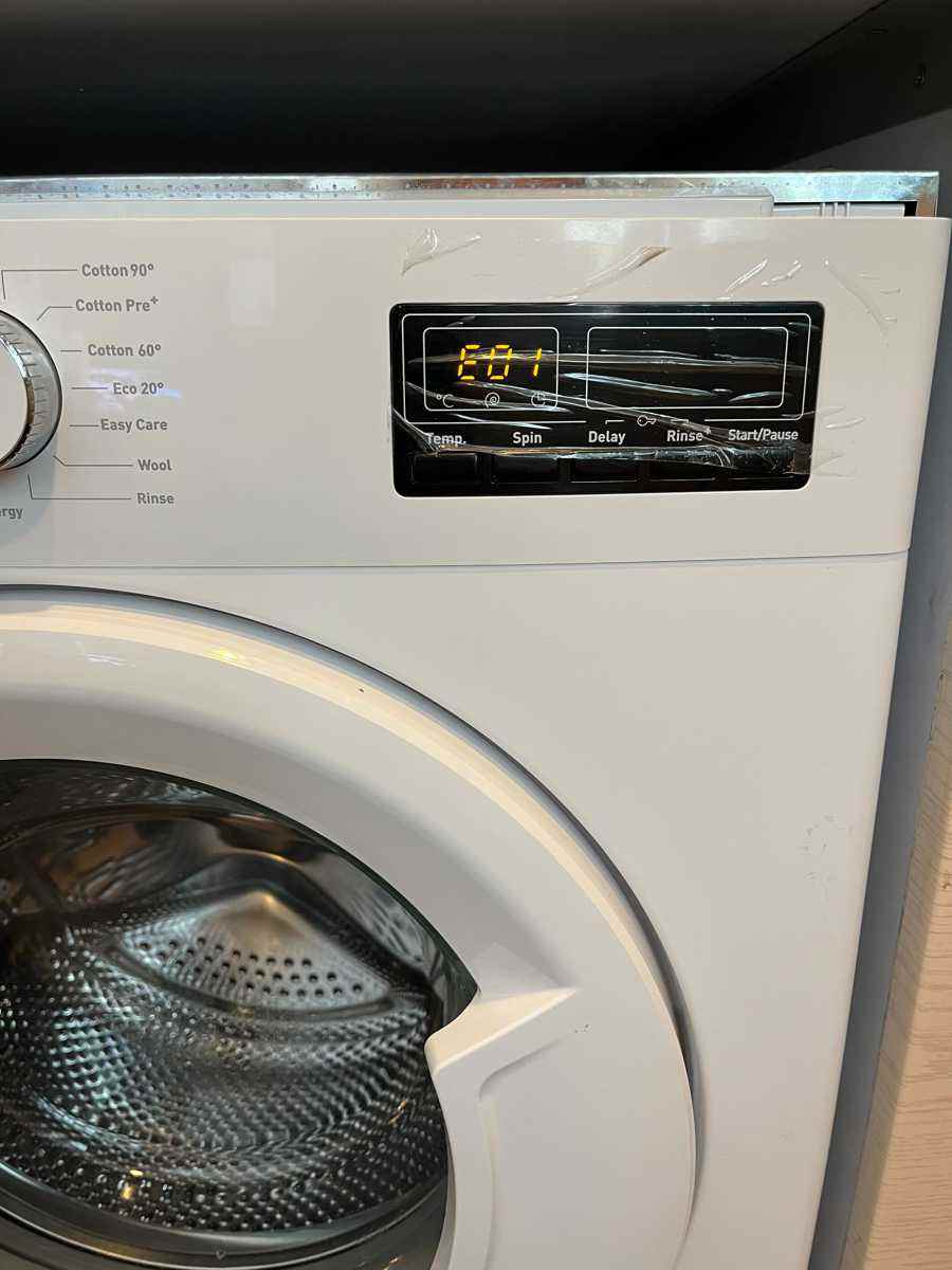 出現故障碼E01🚫Philco飛歌牌前置式洗衣機 PV610S