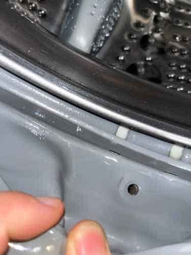 洗衣途中漏水💧LG前置式洗衣機 WFCN1408MW