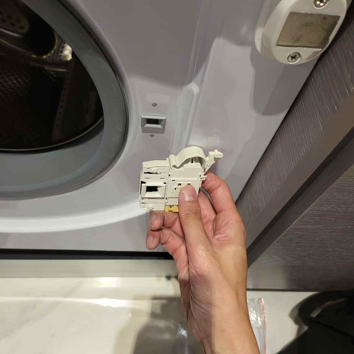 出現故障碼F06🔒Scholtes前置式洗衣機 SDLE129EU