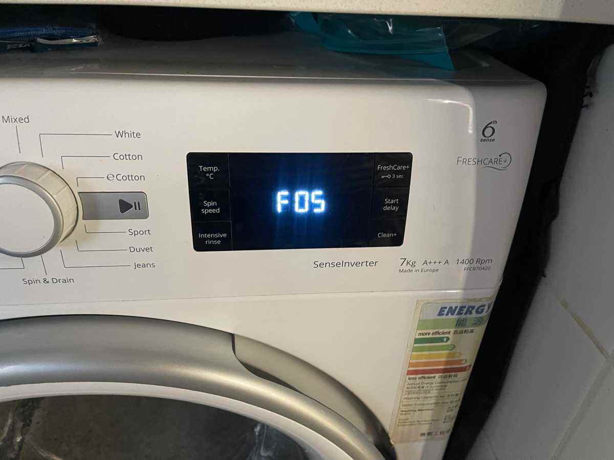 出現故障碼F05，無法排水順暢🚫Whirlpool惠而浦前置式洗衣機 FFCR70420