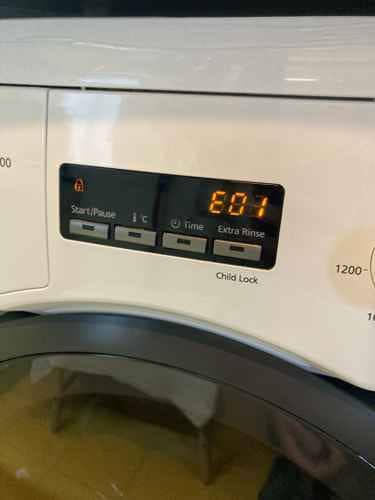 出現故障碼E01🚫Panasonic樂聲牌前置式洗衣機 NA127VB3