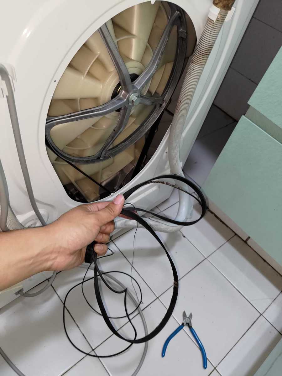 皮帶斷裂⚙️Siemens西門子前置式洗衣機 WM10N060HK/02