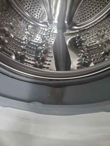 洗衣機漏水，門膠邊老化變型💦LG前置式洗衣機 WF1408C3W
