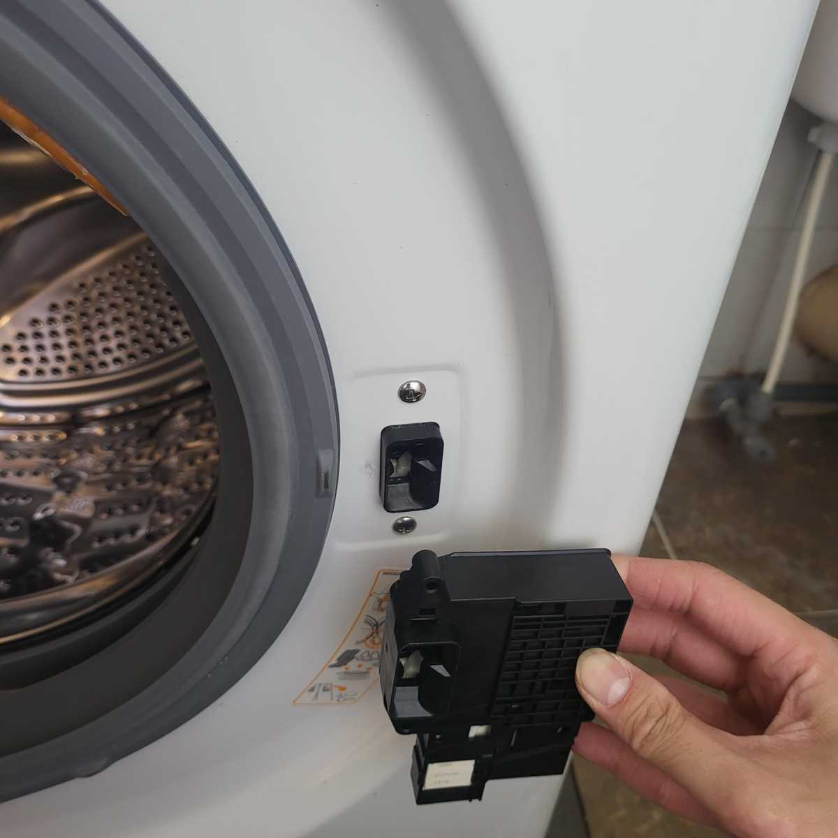 出現故障碼DE2，門鎖問題🔑LG二合一洗衣乾衣機 WFC1207C3W