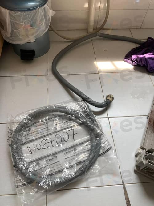 更換排水喉💦Zanussi金章牌洗衣機 F555