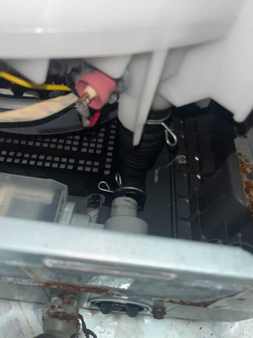 中途漏水😓LG日式洗衣機 WTWHD10SV
