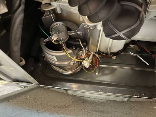 出現故障碼E12，衣物困在機內🔒Siemens西門子二合一洗衣乾衣機 WK14D321HK/07