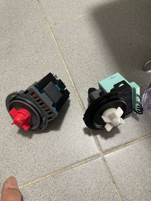 從無助到重生：客戶如何解決惠而浦FRAL系列洗衣機E12故障及排水泵問題✨