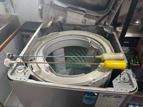 桶身像彈簧床搖晃？這部Panasonic NAF系列洗衣機避震器老化更換後安靜如初🌀