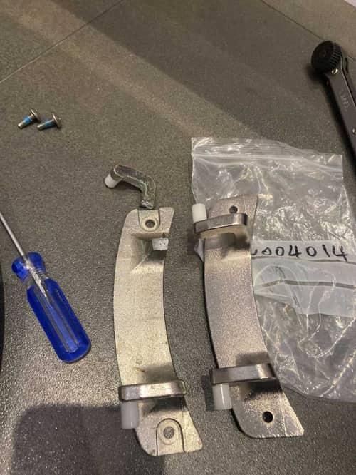 滑倒一瞬間，這部LG WD系列洗衣機門鉸斷裂事故現場還原 🔍