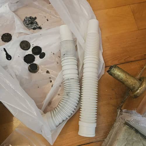 換下缸底喉管見證小物件惹禍，這部日立NW系列洗衣機漏水實錄 💡