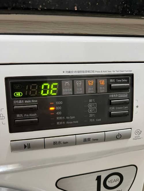 連續清理過濾器無效，這部LG WFNP系列洗衣機0E故障碼揭示排水泵故障🔍