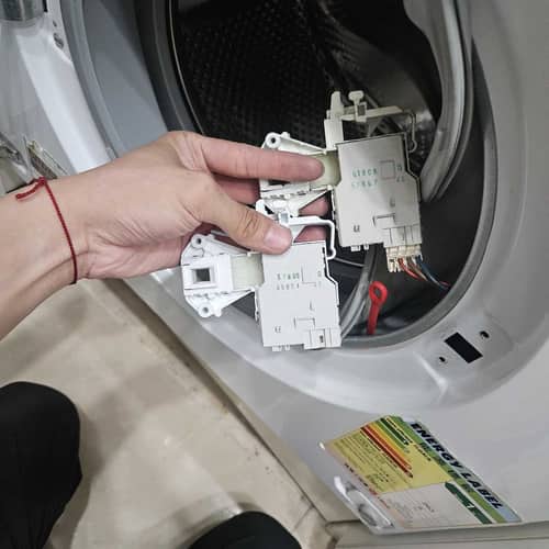 這部Siemens WK系列洗衣機E13錯誤何時出現？掌握時機找出關鍵 🔍