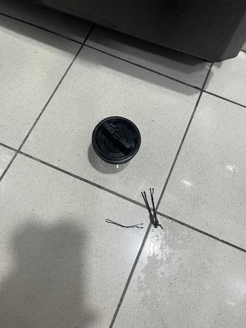 誤以為不入水？這部Panasonic NAS系列洗衣機竟因髮夾卡阻排水泵 💧
