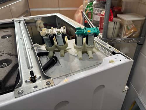 未啟動卻積水？這部西門子WM系列洗衣機入水掣老化解析🔍
