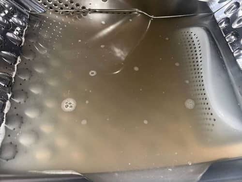 市售清潔劑清不乾淨？黃先生的這部西門子前置式洗衣機交給清洗專員🦠