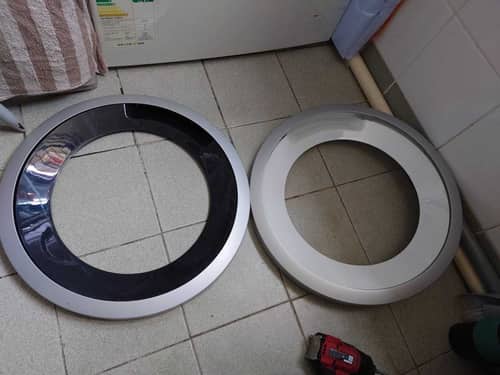 這部西門子WM系列洗衣機門框一週內從破裂到完全脫落，客戶攀爬取物意外全紀錄 📋