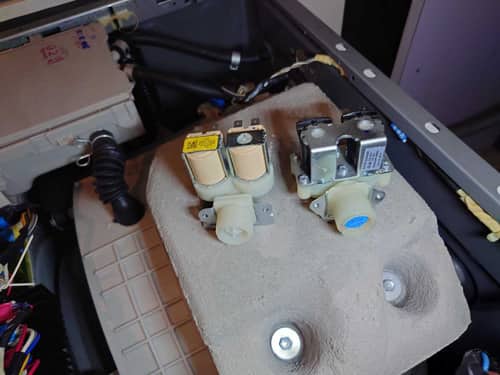 明明沒開機卻有水進入？這部LG WFN系列洗衣機客戶的60分鐘入水掣更換體驗 ⚡