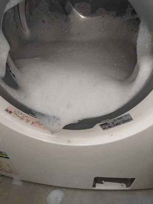 女兒用錯洗衣液分量？這部Zanussi ZWH系列洗衣機泡泡滿天飛觸發EF0 💭