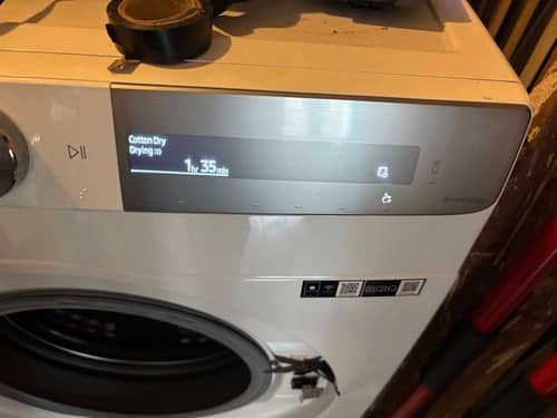 厚重毛巾讓這部Samsung WD系列洗衣機「罷工」？重量分佈不均的意外真相 ⚖️