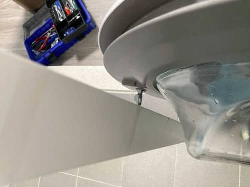 廚房空間不足釀意外！這部LG WF系列洗衣機門勾撞斷後的雙重維修實例 🏠