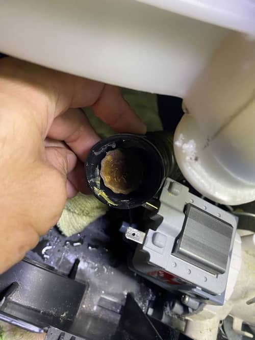 一枚兩元硬幣差點毀掉這部Samsung WA系列洗衣機？師傅揭示排水阻塞的連鎖反應 💰