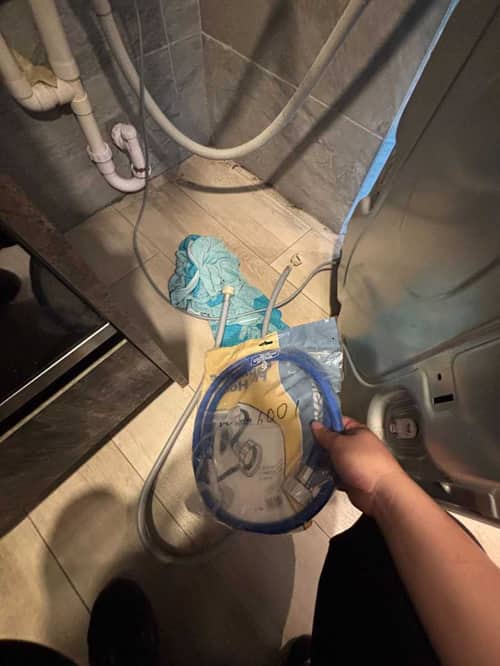 入水喉排水渠同時出問題：這部Bosch WAW系列洗衣機多重漏水維修實錄 ⚡