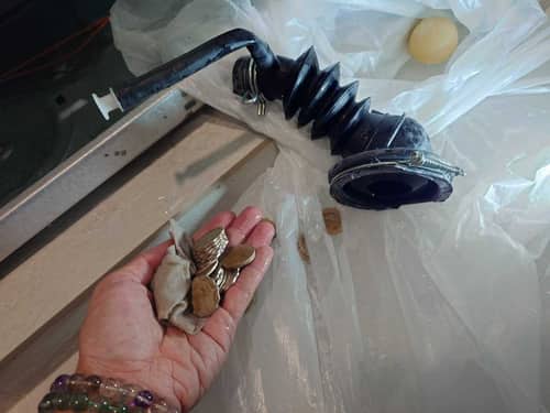 這部西門子WS系列洗衣機竟變豬仔錢罌？E18故障碼背後的硬幣堵塞真相 🪙