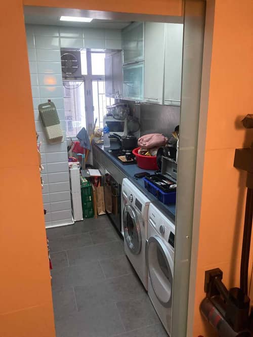 這部LG WFN系列洗衣機LE故障碼讓客戶進退兩難，廚房玻璃門成最大障礙 🚪