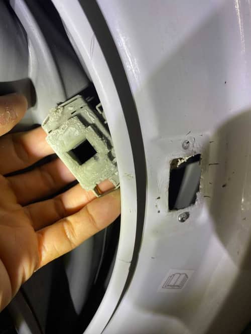 這部惠而浦BWPR系列洗衣機門鎖掣故障變複雜工程？上手租客DIY後遺症令師傅頭痛 🤯
