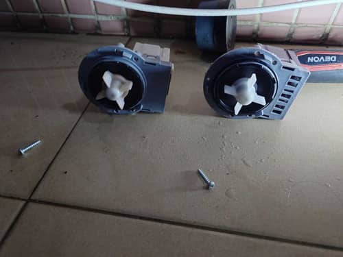 村屋露台的惠而浦FFCR系列洗衣機排水癱瘓：清完過濾器仍顯示F05怎麼辦 💧