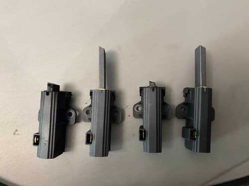 這部西門子WM系列洗衣機E12故障碼一年內再現？師傅拆開碳刷發現驚人真相 🔍