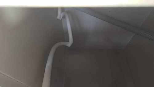 這部Hisense洗衣機入水聲變得好細？原來是入水喉被壓摺害慘了 🎧