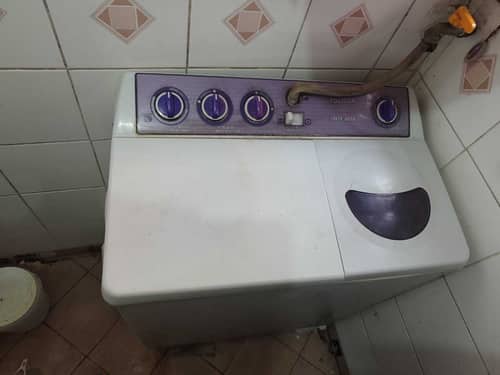 這部東芝雙槽洗衣機排水喉爆裂點算好？師傅一個方法解燃眉之急 🩹