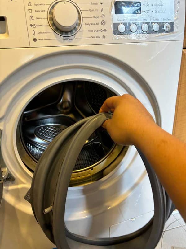 洗衣中途漏水💧Brandt白朗牌前置式洗衣機 BWF714AG