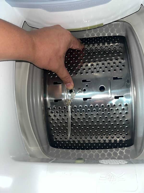 清理內膽異物🧤Zanussi金章牌上置式洗衣機 ZWY61235SI