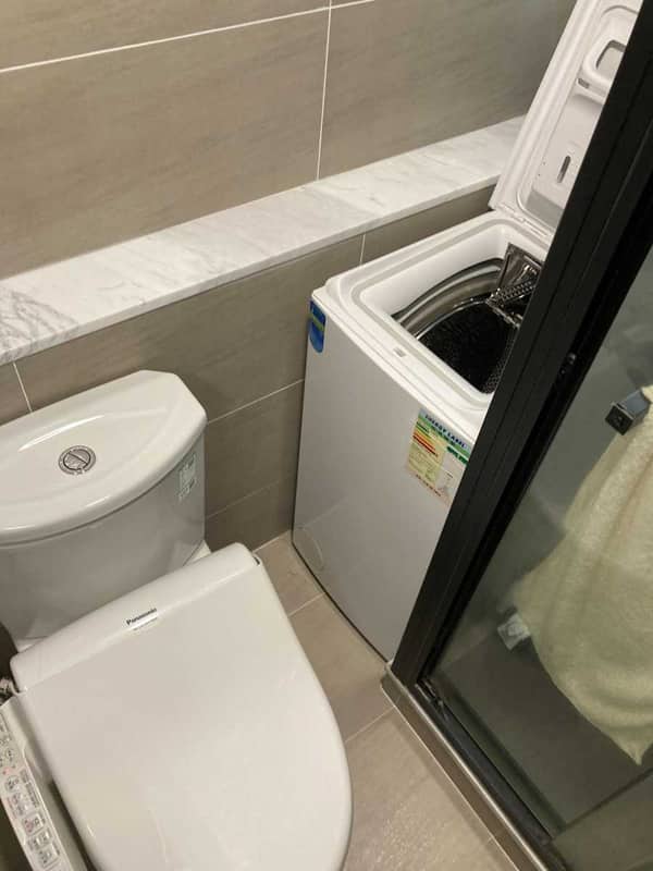 廁所「插針式位置」大挑戰：這部Indesit TIDW系列洗衣機無燈無反應，換上新電子板重獲生機 🧠