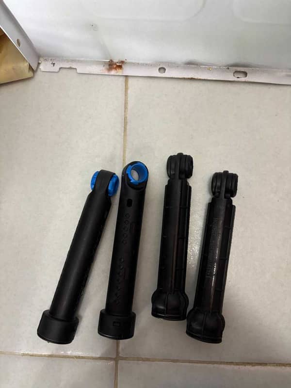 這部惠而浦AWE系列洗衣機使用少量衣物，為何加速避震器損耗？💡