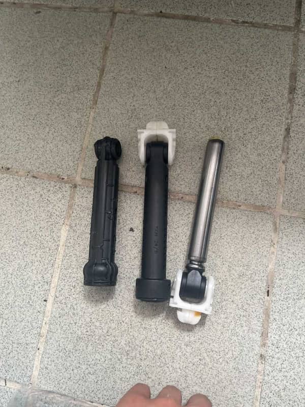 為何自備氣墊也無用？師傅拆解這部惠而浦AWC系列洗衣機震動根源 🏀