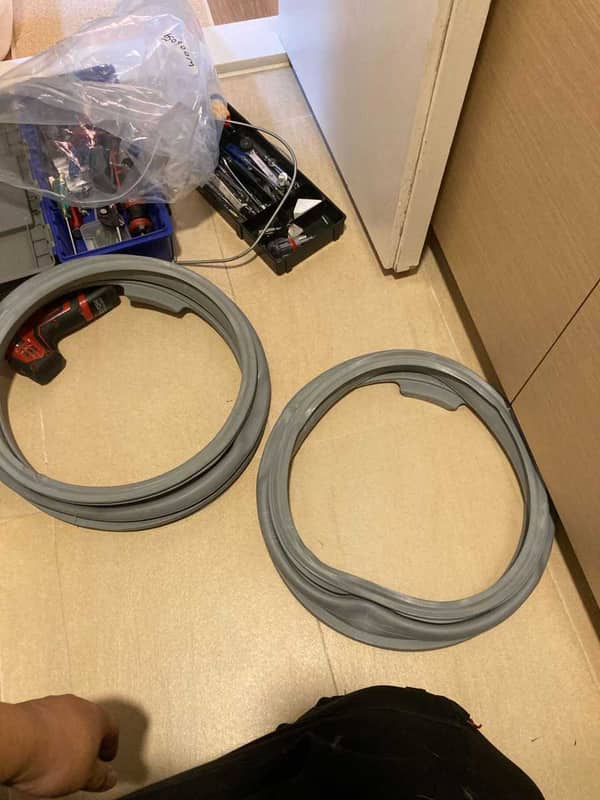 師傅現場分析門膠邊破裂原因：如何避免這部飛歌牌PV系列洗衣機漏水 🤔