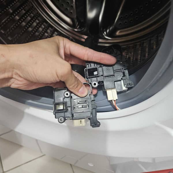 這部Panasonic NAS系列洗衣機dF故障碼緊急處理，趕時間客戶的門鎖掣快速更換體驗 ⏰