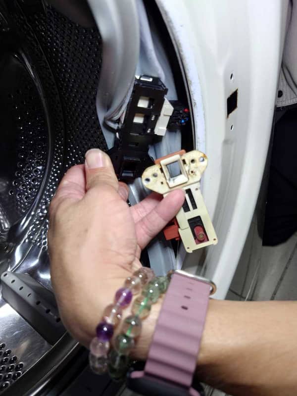 三個看似無關的故障竟源於同一問題？這部Telefunken TFWF系列洗衣機的診斷實錄 🔍
