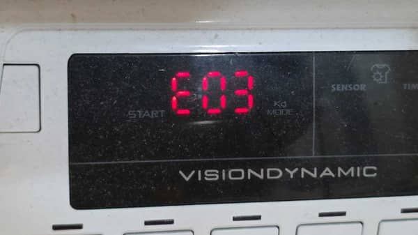 這部Philco PWD系列洗衣機E03故障碼讓排水失憶？黃伯伯竟也忘記了上次維修師傅 🤷‍♂️